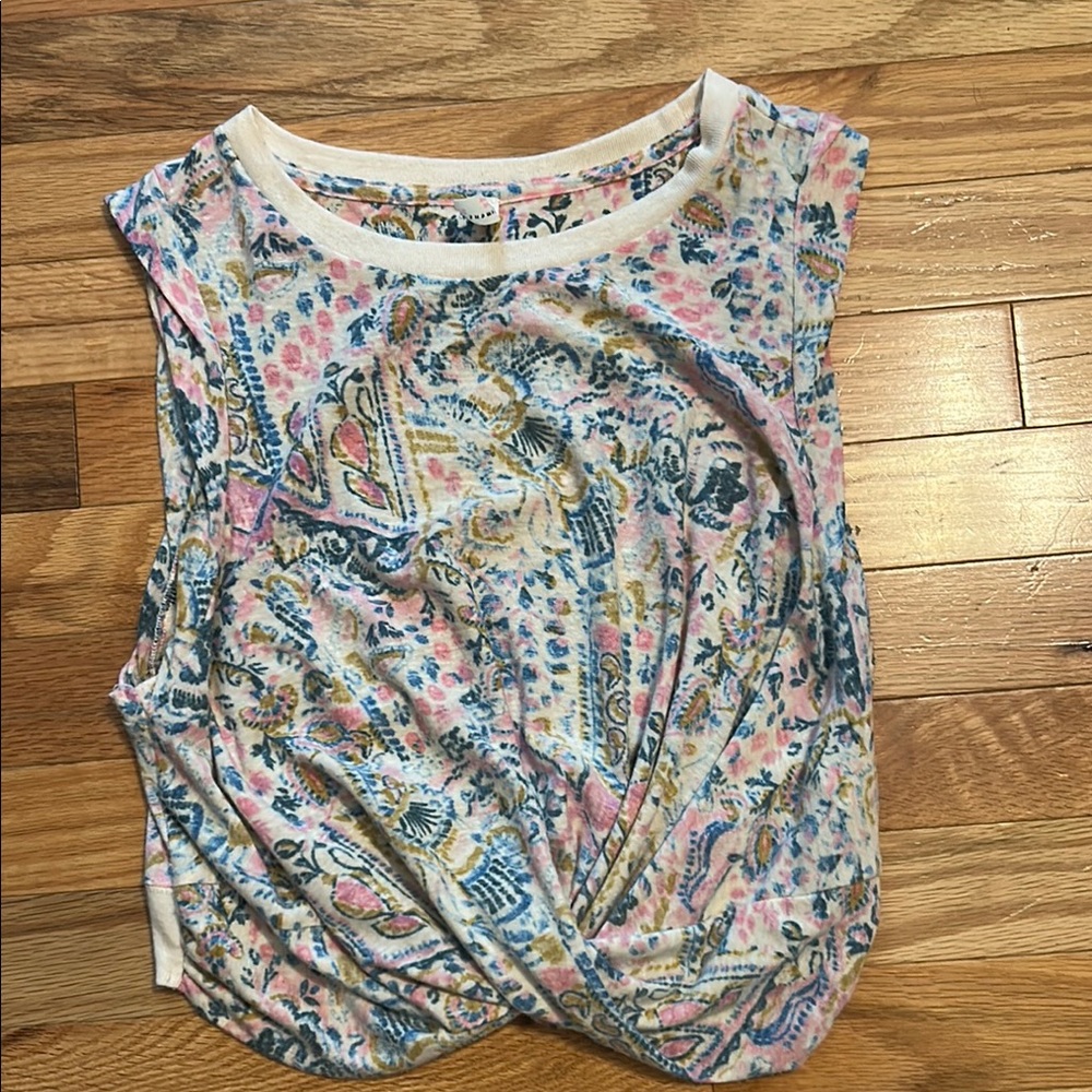 Free People cropped twist front tank. Floral Pattern. Size small. Like new.